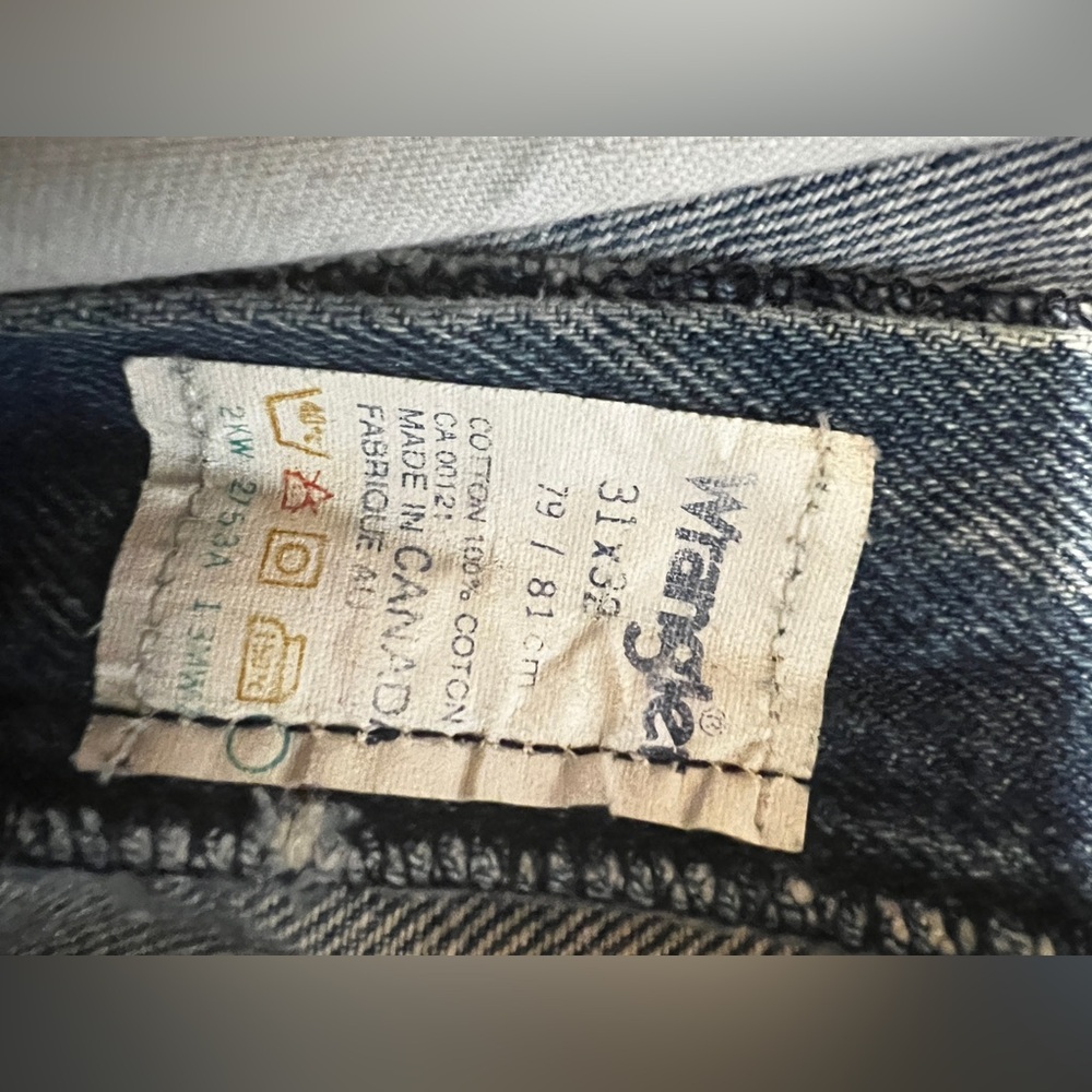Vintage Wrangler Blue Jeans - Picture 4 of 4